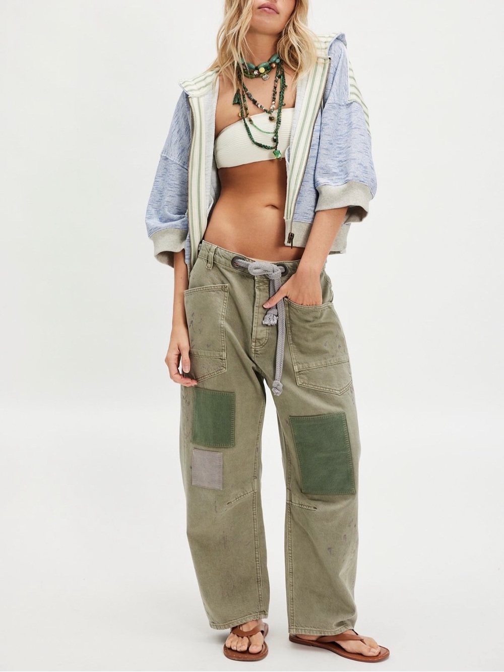 Free People Moxie Pull-On Barrel Jeans Size 27 Army Green NWOT - Picture 2 of 3